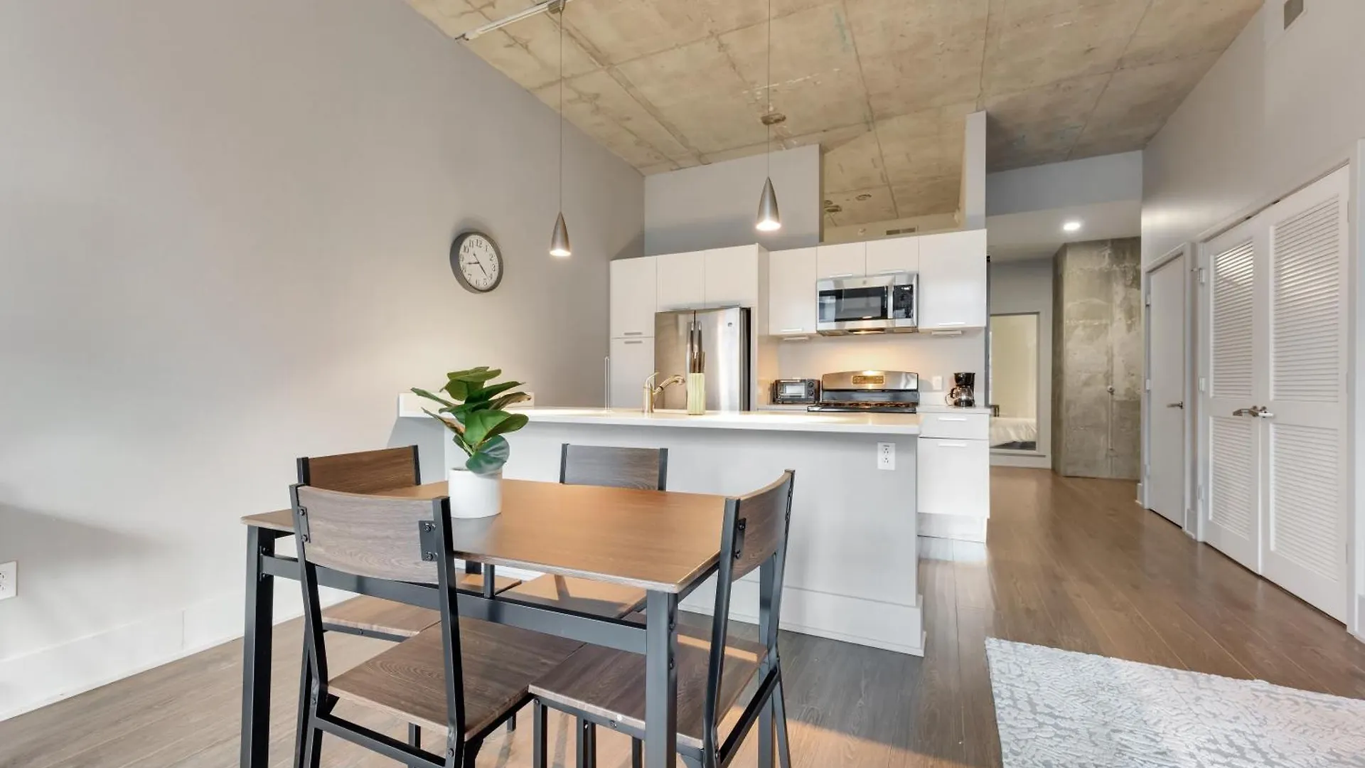 Towers At Opop 604 Spacios And Cozy 2 Bd 1 B Saint Louis