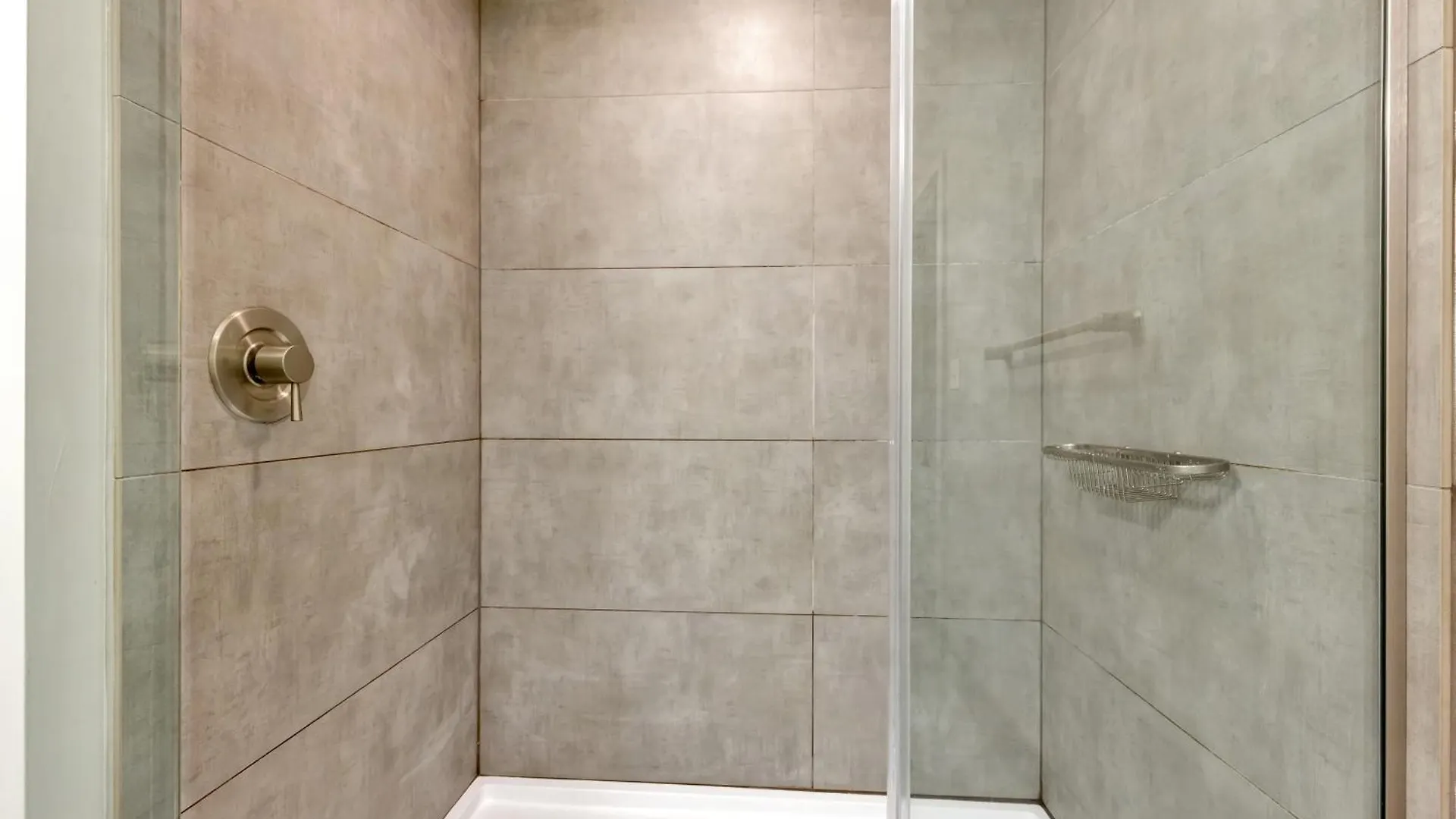 Apartment Towers At Opop 604 Spacios And Cozy 2 Bd 1 B Saint Louis